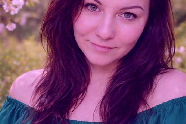 Ivy, 37 — Escort in Nadezhda, Russia