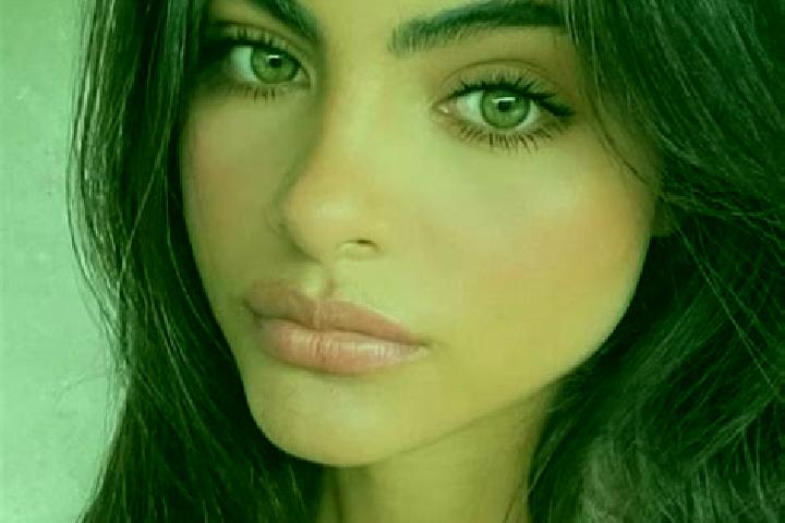 Ivy, 38, a black hazel-eyed caucasian companion based in Pucking. Offering Massage, Girlfriend Experience, OWO. Available for incall and outcall, day and eve...