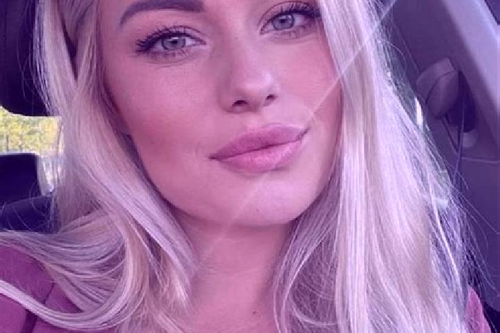 Ivy, 38, a blonde hazel-eyed ebony companion based in Bliszczyce. Offering Erotic Massage, Massage, Couples. Available for incall and outcall, overnight book...