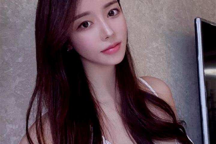 Ivy, 38 — Escort in Pujijie, China