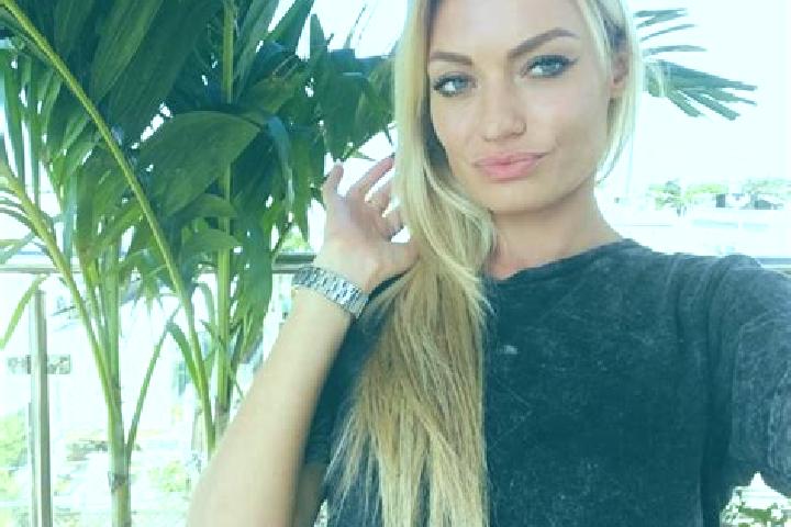 Ivy, 39, a blonde dark-eyed caribbean companion based in Africo Vecchio. Offering Massage, Dinner Date, Prostate Massage, GFE. Available for incall and outca...