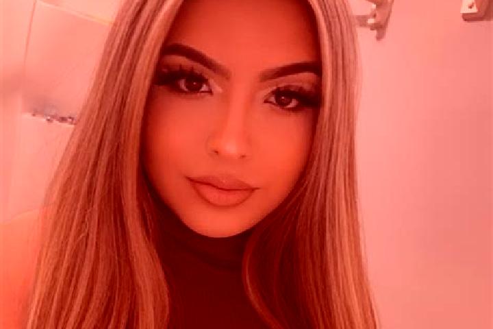 Ivy, 39, a blonde grey-eyed latina companion based in Caihe. Offering Fetish, Striptease, OWO, BDSM, Massage. Available for incall and outcall, overnight boo...