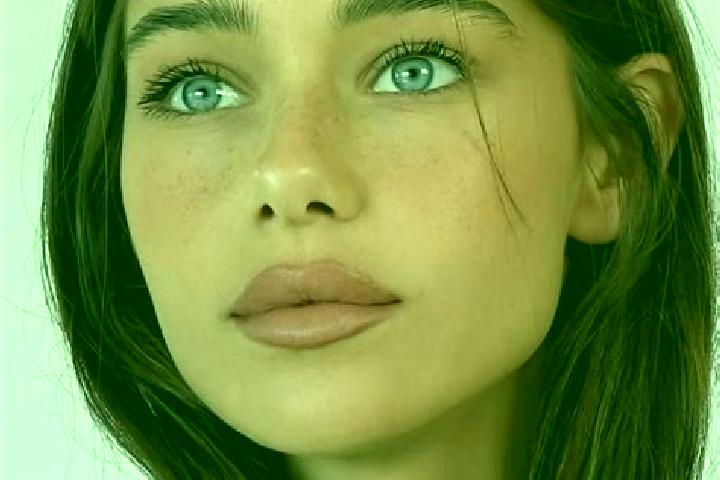 Ivy, 39, a brunette brown-eyed slavic companion based in Chicholi. Offering OWO, 69, CIM. Available for incall and outcall, day and evening dates.
