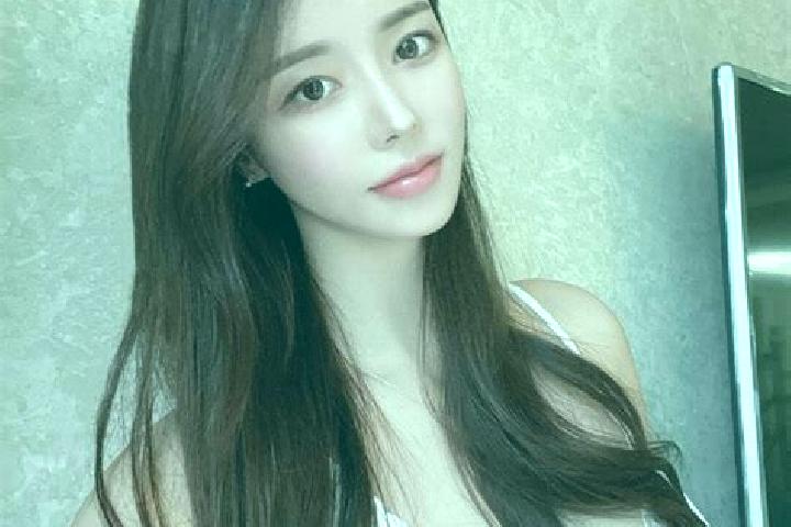 Ivy, 39 — Escort in Huazhaizi, China
