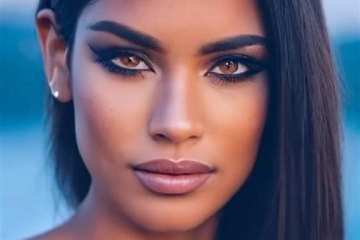 Jade, 20, a black grey-eyed latina companion based in Veitshochheim. Offering A-Level, Roleplay, Couples. Available for incall and outcall, day and evening d...