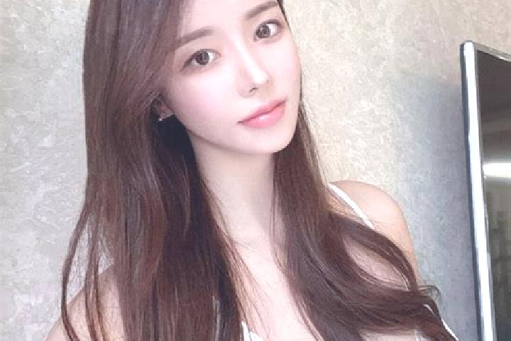 Jade, 20 — Escort in Bangtou, China