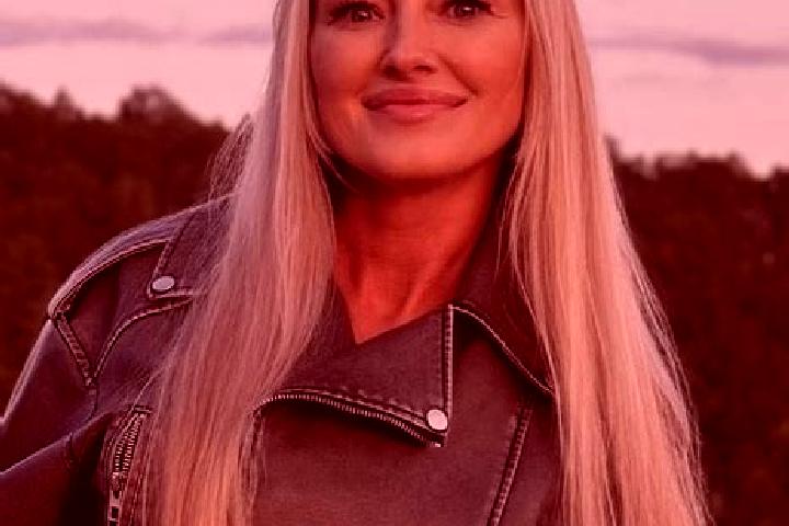 Jade, 20 — Escort in Kamskiye Polyany, Russia