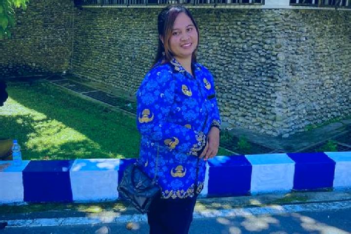 Jade, 20 — Escort in Waipia, Indonesia