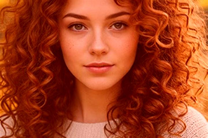 Jade, 21, a auburn dark-eyed slavic companion based in Beniakre. Offering Girlfriend Experience, OWO. Available for incall and outcall, day and evening dates.
