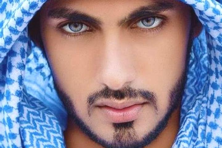 Jade, 21, a auburn grey-eyed middle eastern companion based in Ohaba-Forgaci. Offering BDSM, Domination, A-Level, Travel Companion. Available for incall and ...