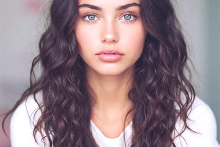 Jade, 21, a black hazel-eyed mediterranean companion based in Entratico. Offering Party Girl, Massage. Available for incall and outcall, overnight bookings a...