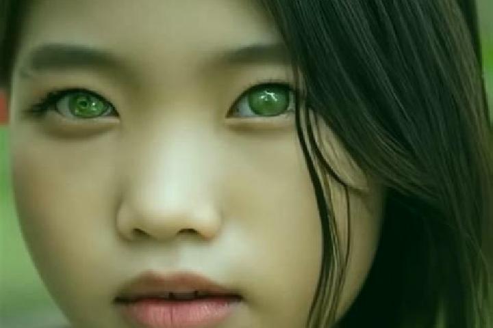 Jade, 21, a chestnut green-eyed asian companion based in Binasco. Offering Massage, Erotic Massage, Striptease, Party Girl. Available for incall and outcall,...