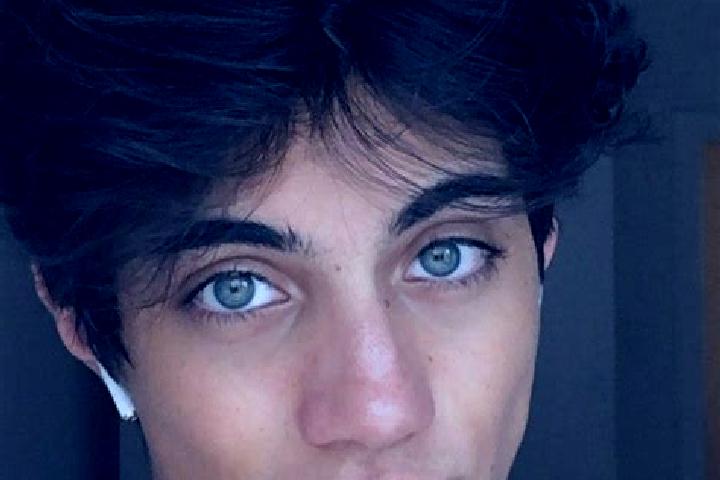 Jade, 21, a chestnut grey-eyed indian companion based in Indiprete. Offering OWO, Fetish, Prostate Massage. Available for incall and outcall, day and evening...