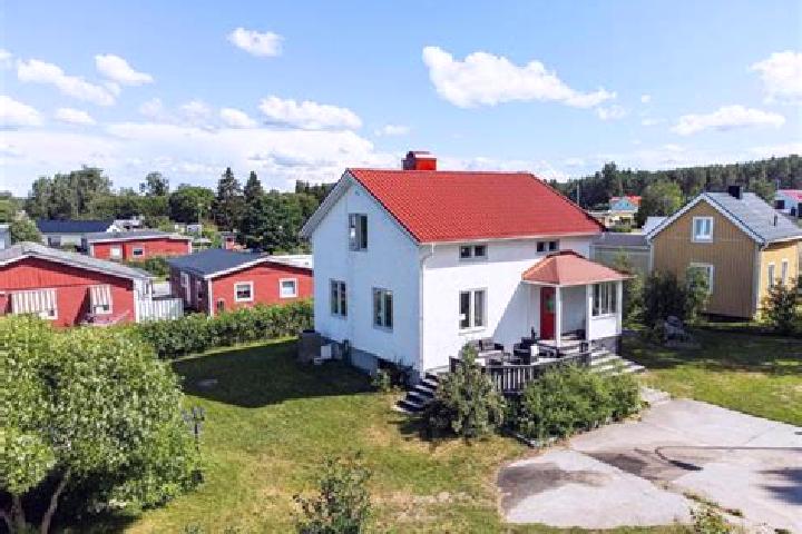 Jade, 21 — Escort in Bergsviken, Sweden
