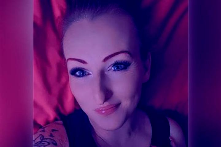 Jade, 21 — Escort in Kroepelin, Germany