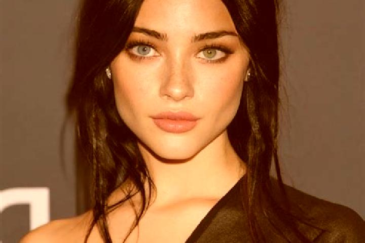 Jade, 22, a black blue-eyed latina companion based in Arcis-sur-Aube. Offering GFE, Deep French Kissing, OWO. Available for incall and outcall, overnight boo...