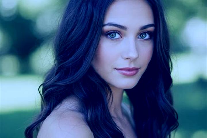 Jade, 22, a brunette hazel-eyed latina companion based in Pont-Aven. Offering Girlfriend Experience, Erotic Massage, Couples. Available for incall and outcal...