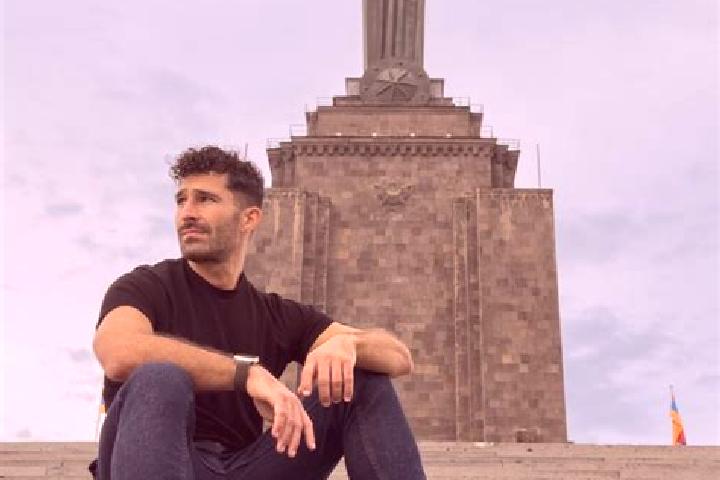 Jade, 22 — Escort in Gay, Armenia
