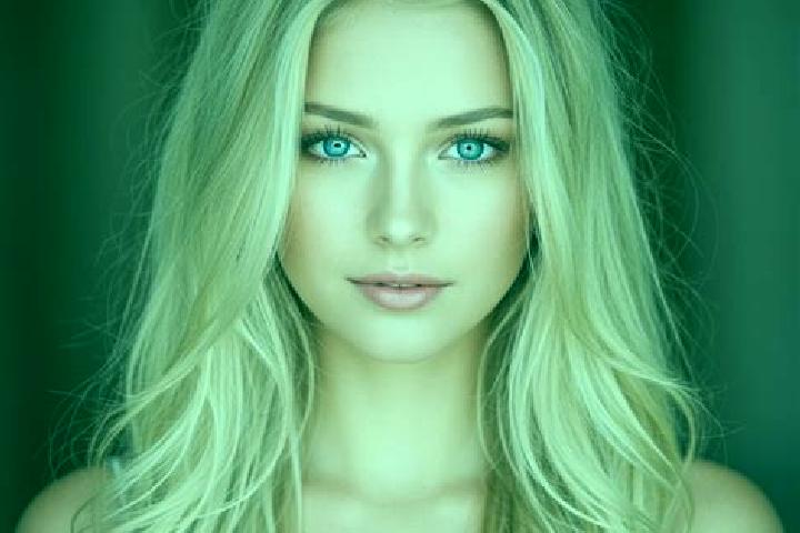 Jade, 23, a black grey-eyed mixed companion based in West Park. Offering Couples, OWO, Massage. Available for incall and outcall, day and evening dates.