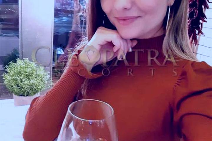 Jade, 23, a red dark-eyed caucasian companion based in Sherborne. Offering Overnight, Striptease, Dinner Date, OWO, Erotic Massage. Available for incall and ...