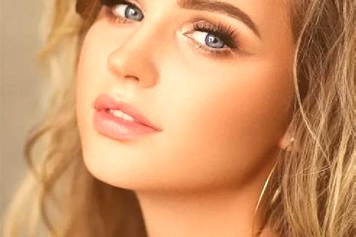 Jade, 24, a dark blonde blue-eyed middle eastern companion based in Sant Elia a Pianisi. Offering CIM, BDSM, Fetish, Party Girl. Available for incall and out...