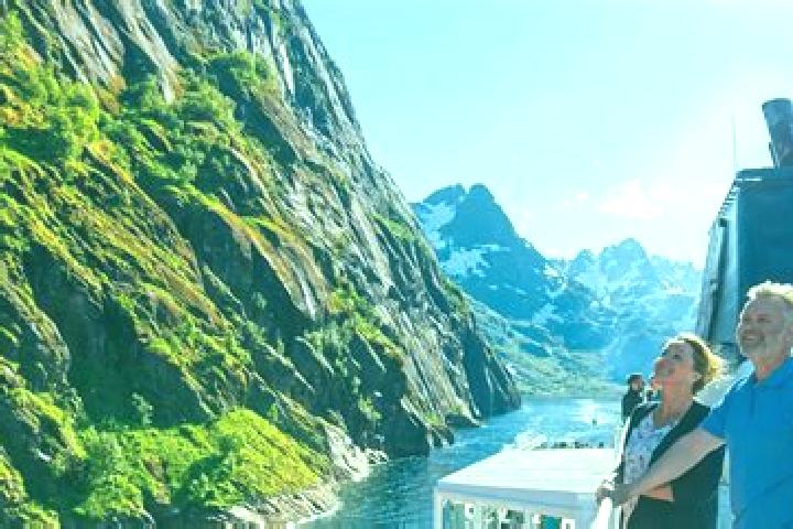 Jade, 24 — Escort in Bogen, Norway
