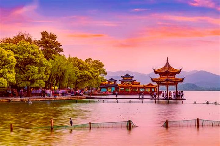 Jade, 24 — Escort in Shanghu, China