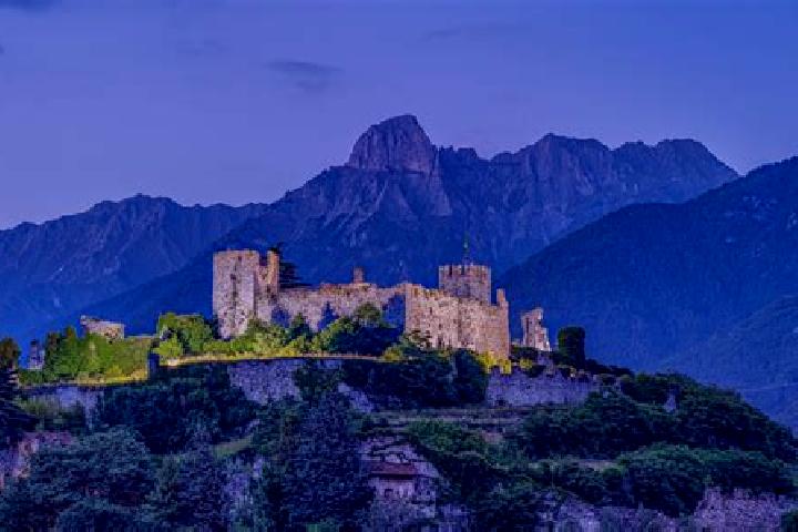 Jade, 24 — Escort in Valle e Castello, Italy