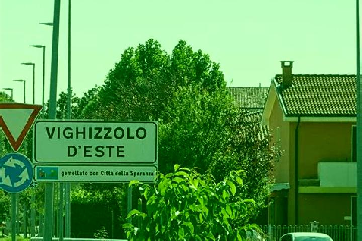 Jade, 24 — Escort in Vighizzolo d Este, Italy