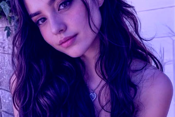 Jade, 25, a auburn hazel-eyed mediterranean companion based in Bank. Offering Dinner Date, Prostate Massage, OWO, Massage. Available for incall and outcall, ...