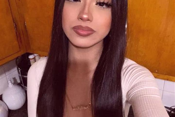 Jade, 25, a black grey-eyed latina companion based in Calvario Buenavista. Offering Domination, Dinner Date, Overnight, Fetish. Available for incall and outc...