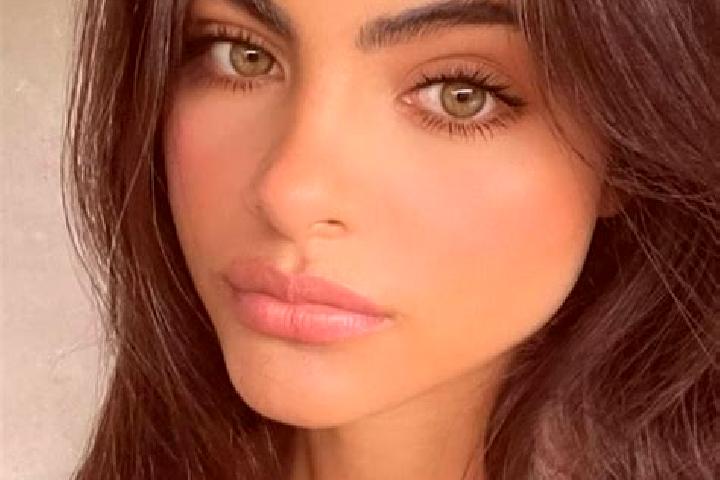 Jade, 25, a blonde dark-eyed indian companion based in Jamesport. Offering Domination, Roleplay, Overnight, Striptease. Available for incall and outcall, day...