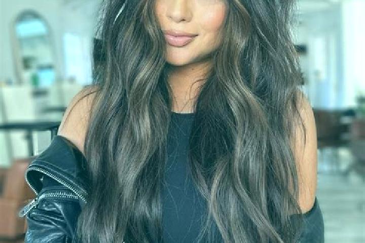 Jade, 25, a brunette dark-eyed asian companion based in Bazargan. Offering Striptease, Erotic Massage, Party Girl, Roleplay. Available for incall and outcall...