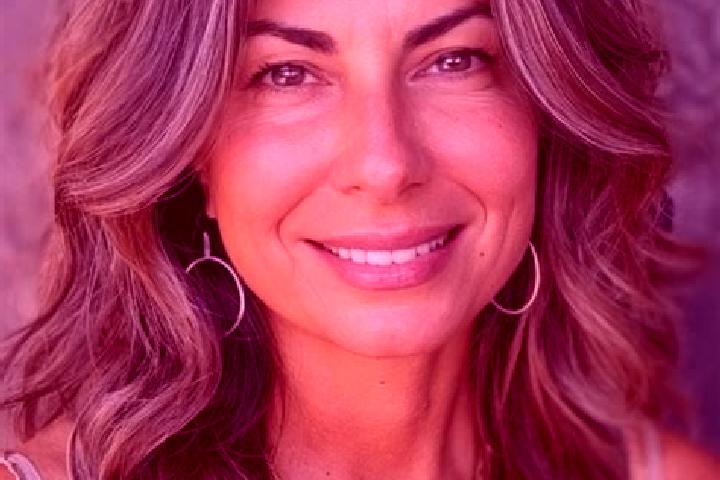 Jade, 25, a brunette grey-eyed middle eastern companion based in Luzzana. Offering Massage, GFE, Erotic Massage. Available for incall and outcall, overnight ...