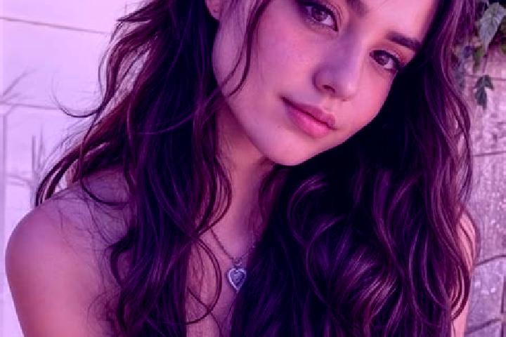 Jade, 25, a chestnut hazel-eyed mixed companion based in Fagetu. Offering Prostate Massage, Striptease, CIM. Available for incall and outcall, overnight book...