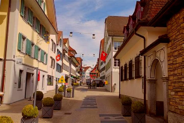 Jade, 25 — Escort in Kuessnacht, Switzerland