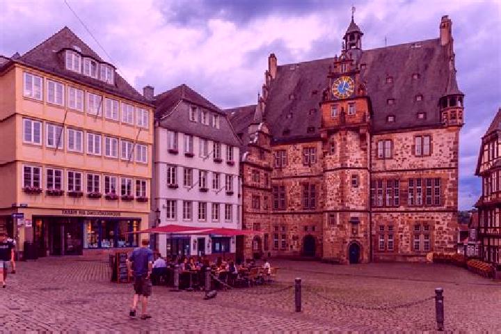 Jade, 25 — Escort in Oberstadt, Germany