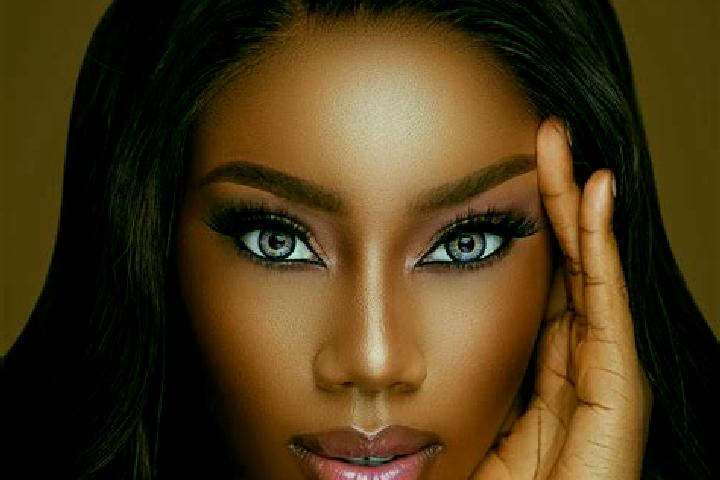 Jade, 26, a auburn blue-eyed ebony companion based in Tambakan. Offering Fetish, Erotic Massage, Striptease, CIM. Available for incall and outcall, day and e...