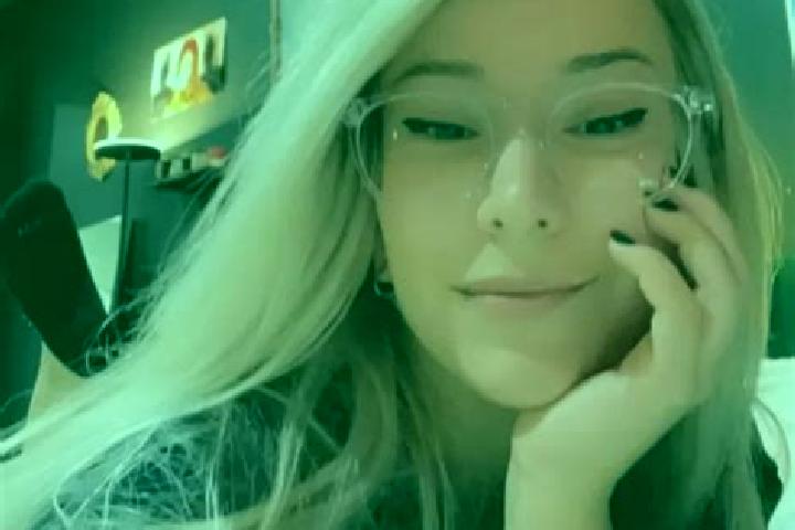 Jade, 26, a blonde brown-eyed slavic companion based in Pian di Mugnone. Offering Fetish, Massage, OWO, CIM. Available for incall and outcall, day and evenin...
