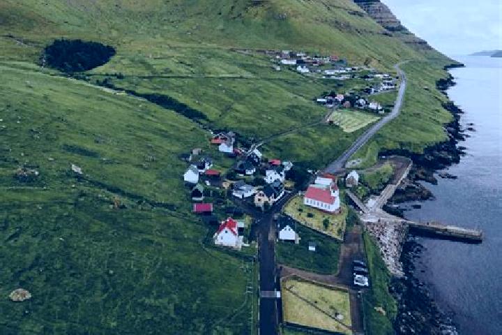 Jade, 26 — Escort in Kunoy, Faroe Islands