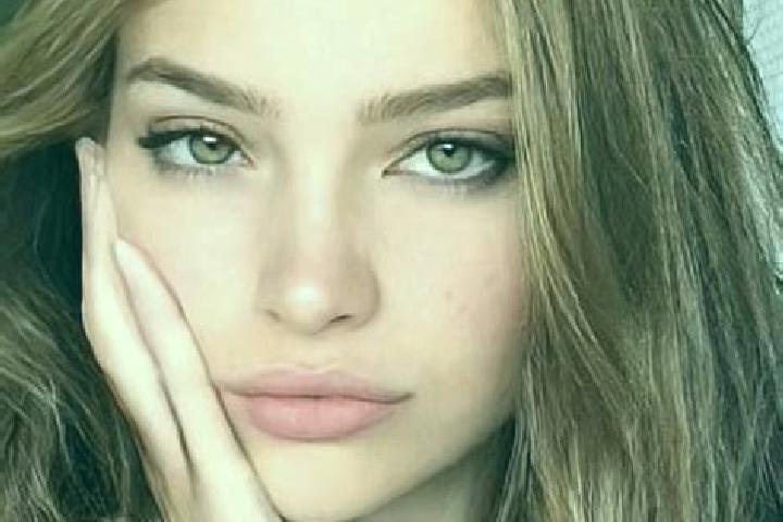 Jade, 27, a auburn hazel-eyed slavic companion based in Nueva Vaqueria. Offering Dinner Date, CIM. Available for incall and outcall, overnight bookings avail...