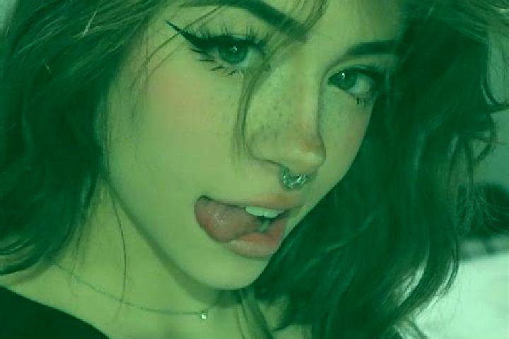 Jade, 27, a black blue-eyed asian companion based in Las Choapas. Offering OWO, Fetish, A-Level. Available for incall and outcall, day and evening dates.