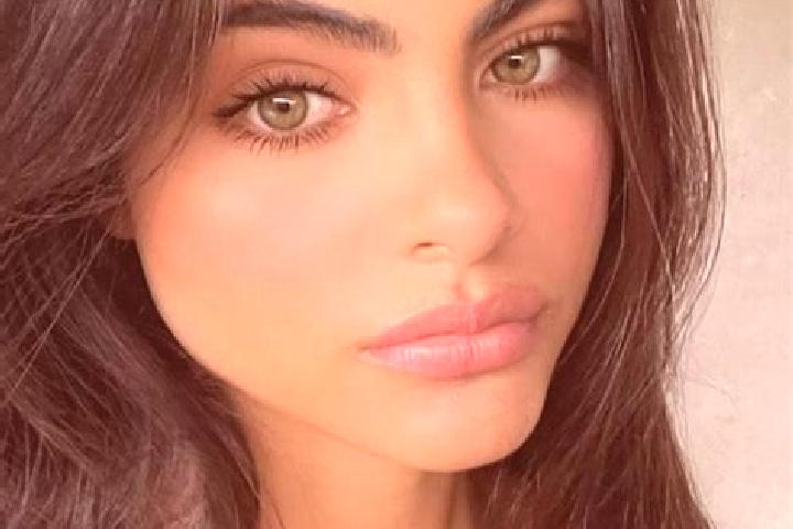 Jade, 27, a black hazel-eyed caribbean companion based in Yeniaydin. Offering BDSM, CIM, Striptease. Available for incall and outcall, day and evening dates.