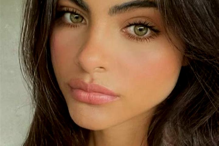 Jade, 27, a brunette amber-eyed middle eastern companion based in Namrur. Offering Erotic Massage, Overnight, Travel Companion, GFE. Available for incall and...