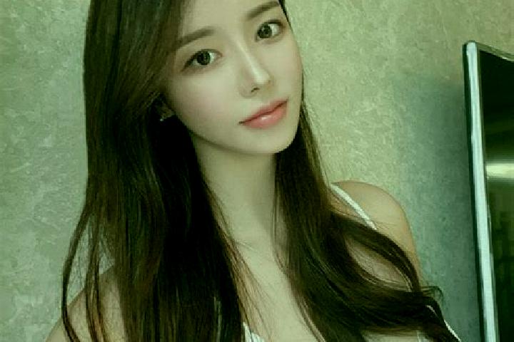Jade, 27 — Escort in Jiakexi, China