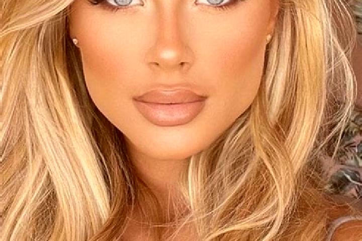 Jade, 28, a blonde hazel-eyed latina companion based in Camas. Offering Striptease, GFE, CIM. Available for incall and outcall, overnight bookings available.