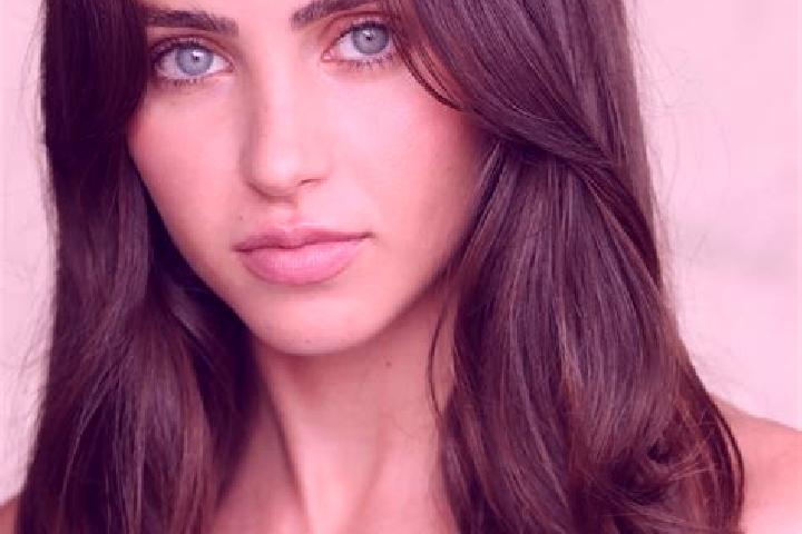 Jade, 28, a brunette amber-eyed latina companion based in Carianos. Offering Overnight, 69, Massage, Roleplay, Fetish. Available for incall and outcall, day ...