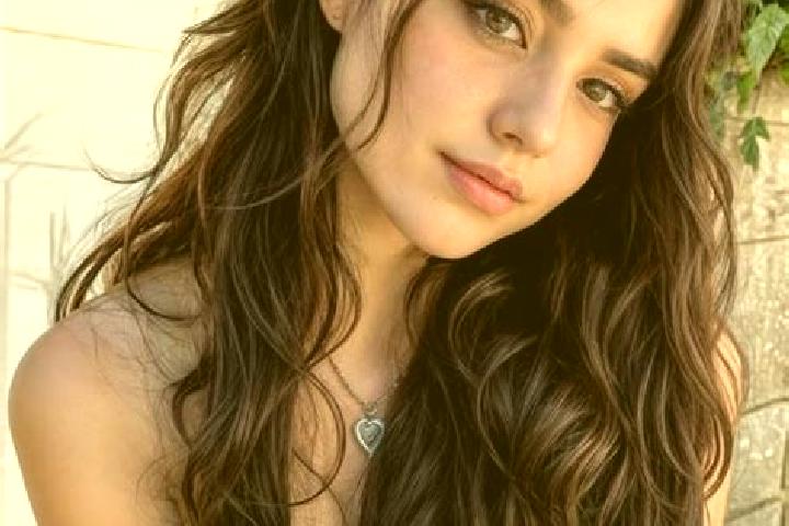 Jade, 28, a brunette hazel-eyed slavic companion based in Lalogo. Offering Tantra, Erotic Massage, Dinner Date, Striptease. Available for incall and outcall,...