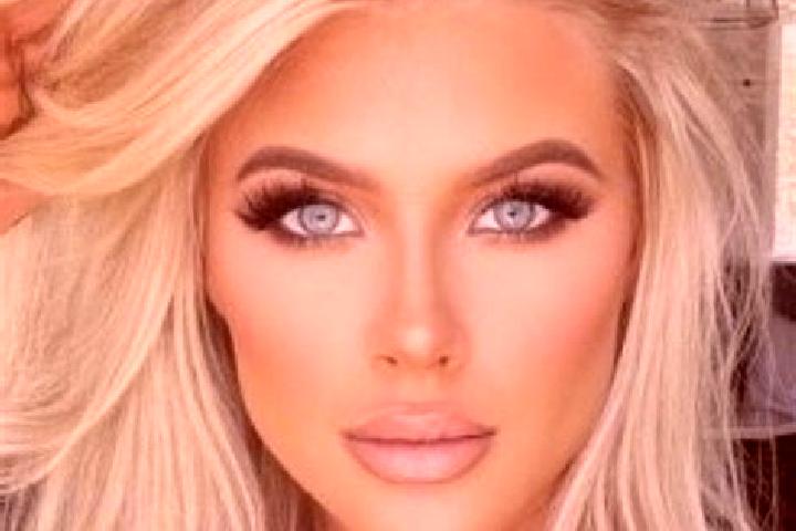 Jade, 28, a platinum blonde grey-eyed slavic companion based in Campagna Lupia. Offering Massage, Striptease, BDSM, Deep French Kissing, Prostate Massage. Av...