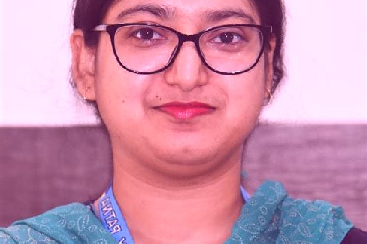 Jade, 28 — Escort in Bindki, India